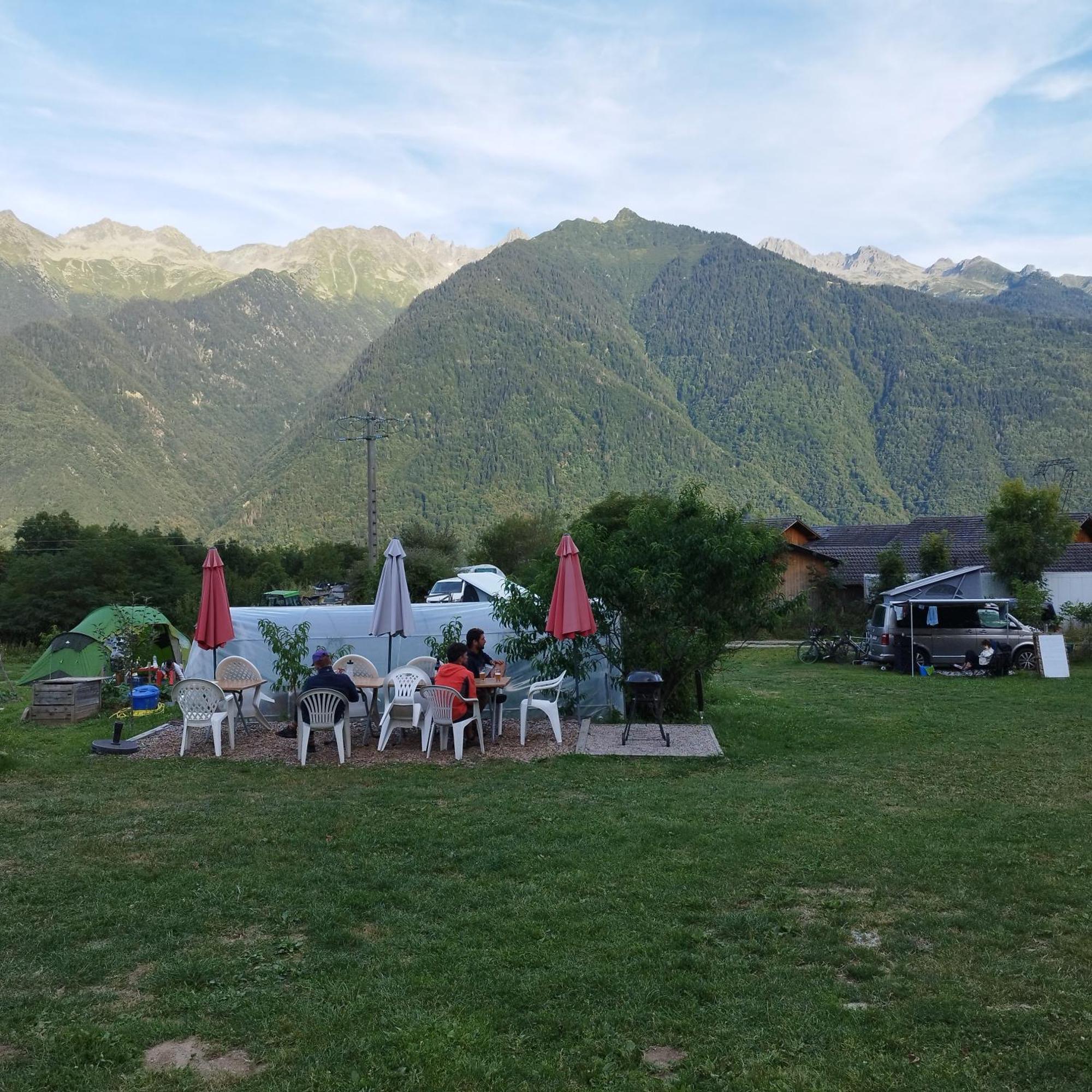 Maurienne Outdoor - Nuit Insolite En Yourte En Savoie Saint-Georges-Des-Hurtieres Exterior photo